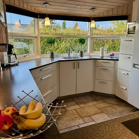 Holiday Home Ronde 度假居 Rønde