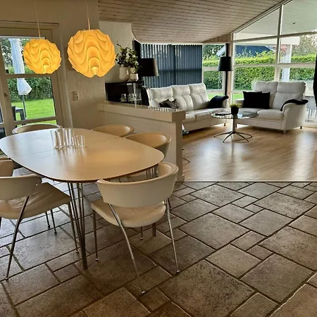 Holiday Home Ronde 度假居